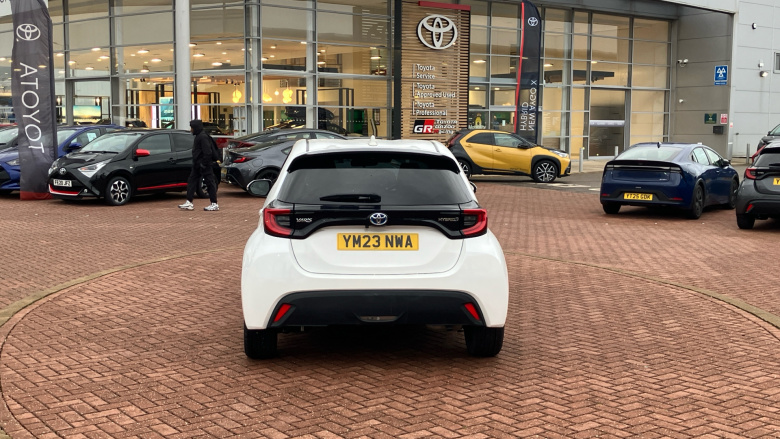 Toyota Yaris 1.5 Hybrid Design 5dr CVT Hybrid Hatchback